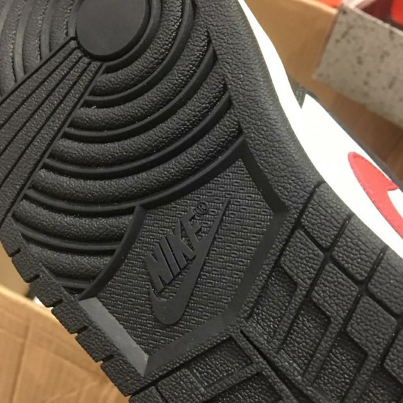 Air Jordan 1 - Picture 8 of 8